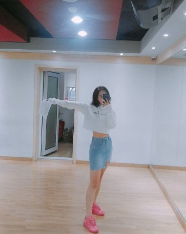 사진|허영지 인스타그램