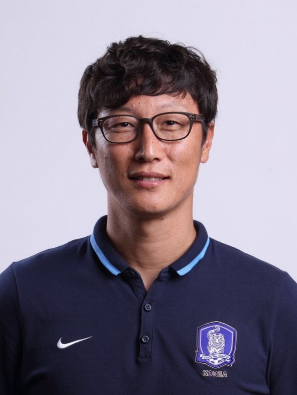 남자 U-15 김정수 감독