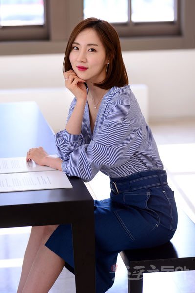 배소은은 ‘중독노래방’에서 실제 성격과 상반되는 인물을 연기했다. 또 다른 도전을 위해 그는 ‘프로필 투어’를 하고 있다. 김종원 기자 won@donga.com