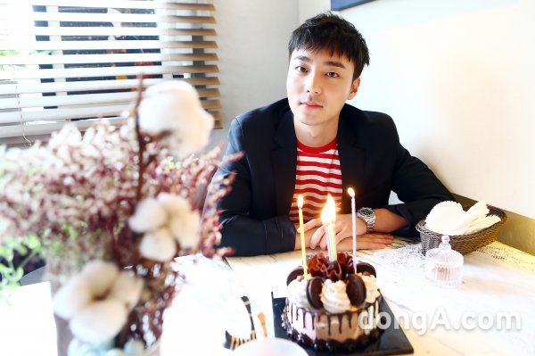 생일축하합니다~생일축하합니다~사랑하는 로이킴~생일축하합니다!