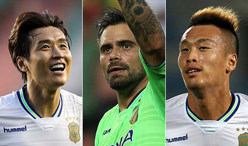 좋은 선수가 많으면 감독은 먹지 않아도 배가 부르다. 전북현대 최강희 감독은 이동국~에두~김신욱(왼쪽부터)이라는 다양한 매력의 스트라이커들을 놓고 매번 누구를 출전시킬지 행복한 고민을 하고 있다. 사진제공 | 한국프로축구연맹