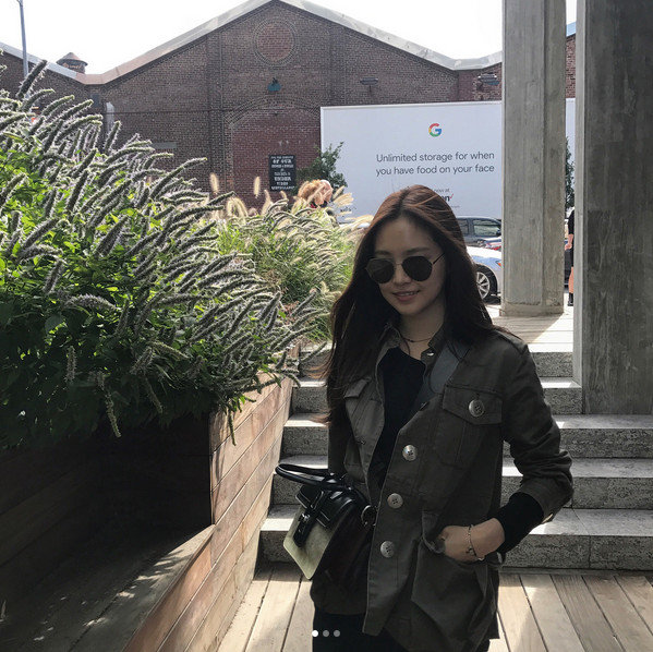 사진ㅣ손나은 인스타그램