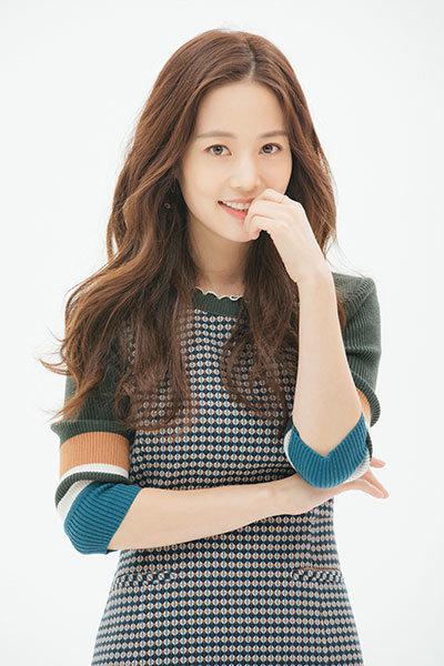 최근 종영한 SBS ‘언니는 살아있다’에서 악역을 맡았던 손여은은 낯선 캐릭터를 잘 소화해냈다는 만족감에 “올해는 뿌듯한 한 해”라고 말했다. 사진제공|제이와이드컴퍼니