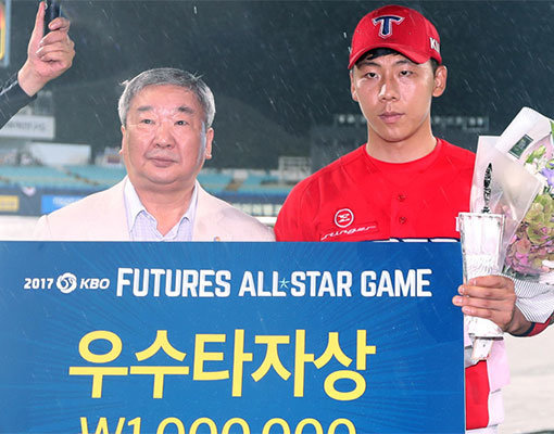 KIA 이정훈(오른쪽). 사진제공|KIA 타이거즈