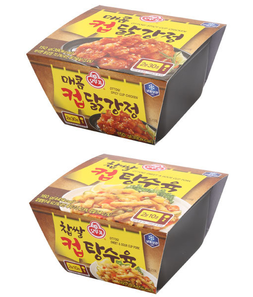 오뚜기의 ‘매콤 컵 닭강정’(위쪽)과 ‘찹쌀 컵 탕수육’.