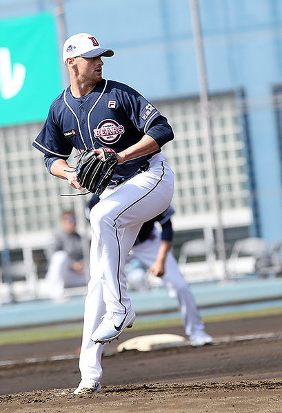 두산 새 외국인 투수 세스 후랭코프는 미야자키 스프링캠프 평가전에서 일본 1군 타자들을 상대로 위력적인 몸쪽 승부를 펼치며 기대감을 높이고 있다. 사진제공 | 두산 베어스