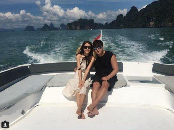 류현진(오른쪽)은 1월 배지현 전 아나운서와 결혼식을 올리고 새 가정을 꾸렸다. 부상, 수술과 재활, 부진 등 어려운 시간을 뒤로하고 살뜰한 뒷바라지 속 눈부신 호투를 이어가고 있다.  사진｜류현진 인스타그램