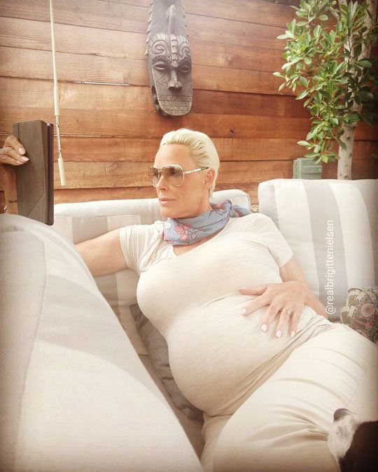 [DA:할리우드] 브리짓 닐슨, 54세에 다섯째 임신…만삭 근황 “행복한 시간”