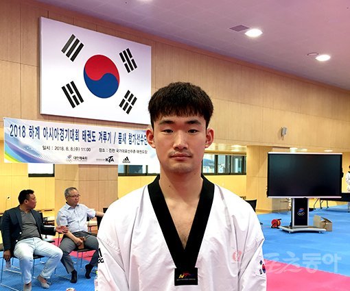 2018자카르타-팔렘방아시안게임 태권도대표팀 이화준이 지난 8일 진천선수촌 개선관에서 열린 미디어데이 행사에서 포즈를 취하고 있다. 진천|강산 기자 posterboy@donga.com