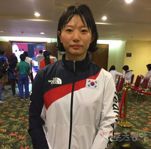 2018자카르타-팔렘방아시안게임 유도 여자 63㎏급에서 동메달을 따낸 한희주가 30일 JCC 플레너리홀에서 포즈를 취하고 있다. 자카르타(인도네시아)|강산 기자 posterboy@donga.com