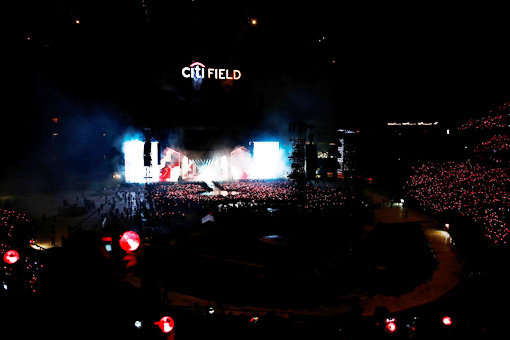 7일 오전 8시(한국시각) 미국 뉴욕 시티필드 스타디움에서 열린 방탄소년단의 북미 투어 피날레 공연에선 4만 명이 객석을 가득 메웠다. 사진제공|빅히트엔터테인먼트