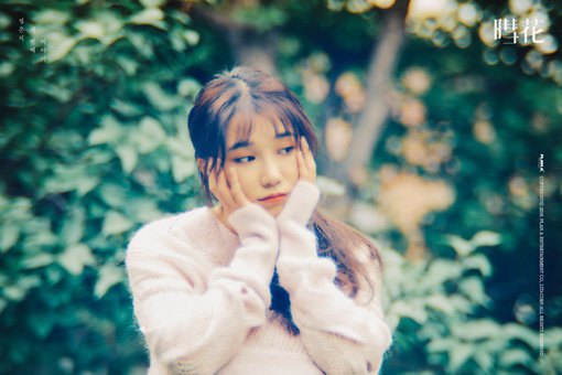 그룹 에이핑크의 메인보컬 정은지와 다른 ‘솔로가수 정은지’의 색깔을 드러낸 앨범 재킷 사진. 사진제공｜플랜에이엔터테인먼트