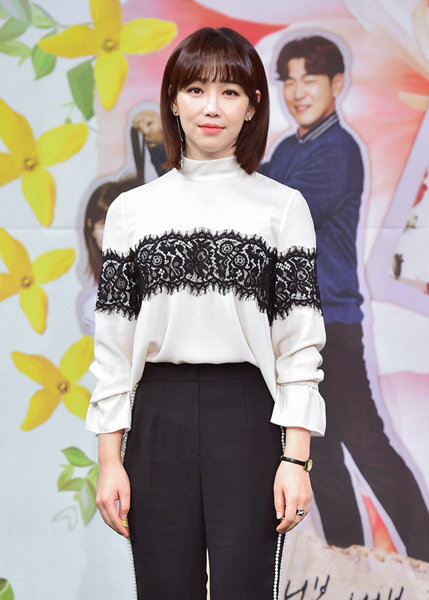 MBC 새 수목드라마 ‘봄이 오나 봄’에 출연하는 이유리. 사진제공｜MBC