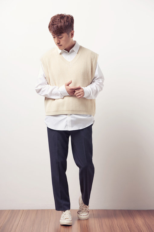 싱어송라이터 심현보가 5일 낮 12시 신곡 '널 모으다가'를 발표했다. 심현보는 싱글으로 시작해 앨범 작업을 이어나간다. 사진제공|보이저골든레코드