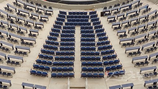 18일 개장한 창원NC파크 내 포수 뒤편의 프리미엄석. 메이저리그 구장들에 설치된 허쉬시팅사의 고급좌석이 눈길을 끈다. 스포츠동아DB