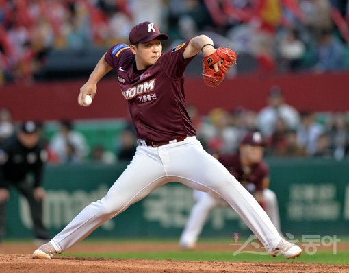 매년 예기치 않은 부상으로 키움의 가을야구를 돕지 못했던 최원태는 이제 건강한 몸을 이끌고 포스트시즌 무대를 밟고자 한다. 스포츠동아DB