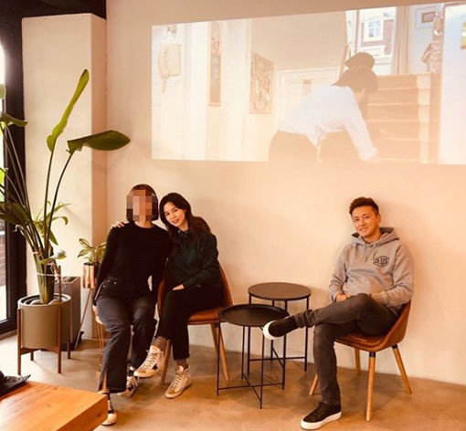 배우 박시은(왼쪽)과 진태현 부부. 사진제공|진태현 인스타그램