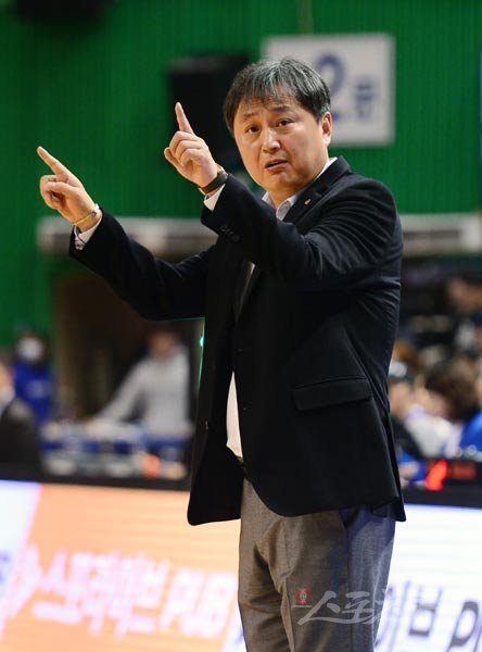 원주 DB 감독 이상범. 스포츠동아DB
