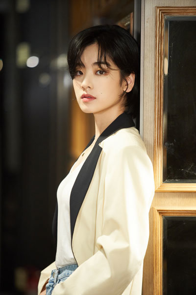 아직 경력은 짧지만 뚝심 있게 독립영화의 주역으로 활약해온 배우 이주영. 이번에는 영화 ‘야구소녀’의 마운드에 올라 색다른 야구 이야기를 펼쳐낸다. 사진제공|에이스팩토리