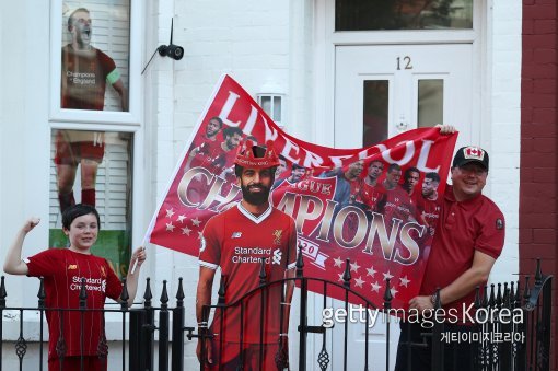 리버풀의 우승에 환호하는 리버풀 팬. 사진=게티이미지코리아