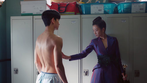 tvN 드라마 ‘사이코지만 괜찮아’의 한 장면. 사진출처|tvN 방송 장면 캡처