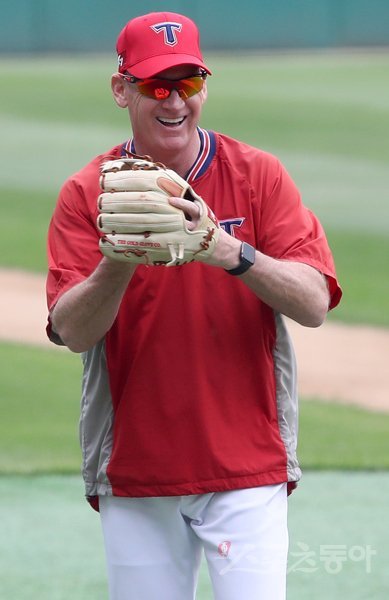 KIA 맷 윌리엄스 감독은 빠르게 한국문화에 적응하고 있다. 음식은 물론 각종 속설까지 섭렵하며 배움의 열정을 과시하고 있다. 스포츠동아DB