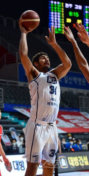 KCC 데이비스. 스포츠동아DB