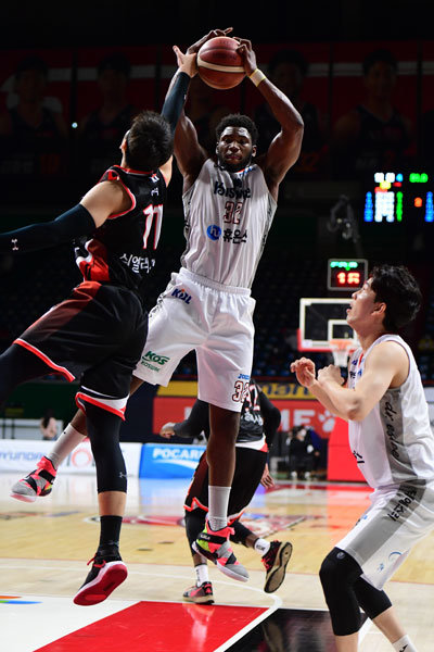 전자랜드 에릭 탐슨. 사진제공｜KBL