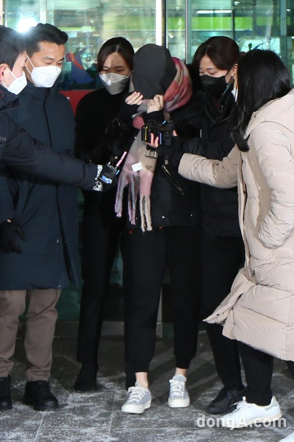 황하나, 묵묵부답