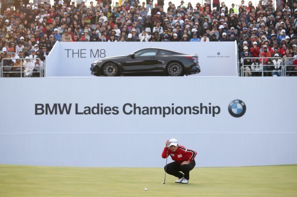 BMW 레이디스 챔피언십 초대 챔피언 장하나. 사진제공 | BMW