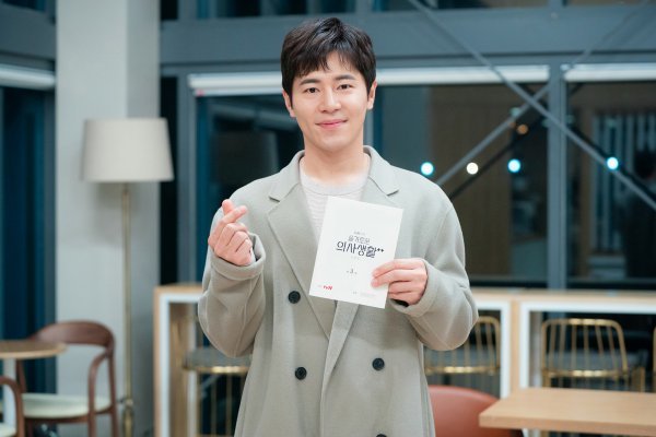 〈사진 이규형 ‘슬기로운 의사생활2’ 현장 스틸 (tvN 제공)〉
