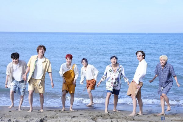 그룹 방탄소년단이 ‘버터’로 빌보드 ‘핫100’에서 연속 6주 1위를 차지한 데 이어 9일 신곡 ‘퍼미션 투 댄스’를 내놓고 또 다시 신기록 도전에 나선다. 사진제공|빅히트뮤직