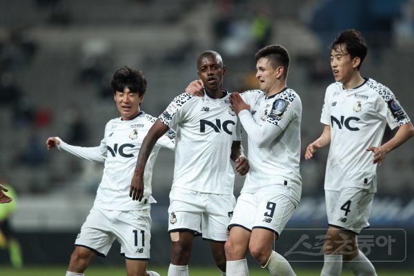 서울 이랜드FC 선수단. 사진제공 | 대한축구협회