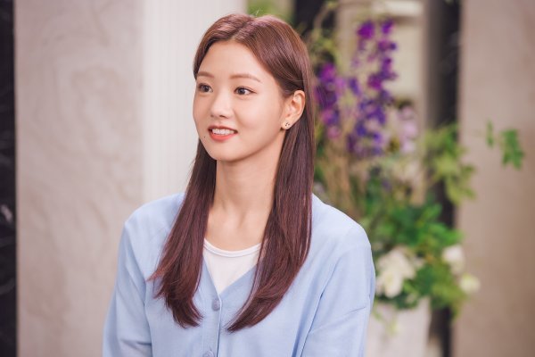 25일부터 방송을 시작하는 KBS 2TV 주말드라마 ‘신사와 아가씨’의 주인공 이세희가 500대1의 경쟁률을 뚫고 캐스팅돼 시청자들의 기대를 모으고 있다. 사진제공|KBS