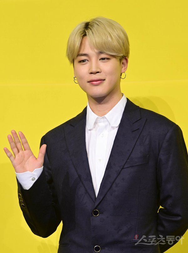 그룹 방탄소년단의 멤버 지민이 최근 소아마비 퇴치를 위해 1억원을 쾌척한 사실이 뒤늦게 알려져 화제다. 스포츠동아DB