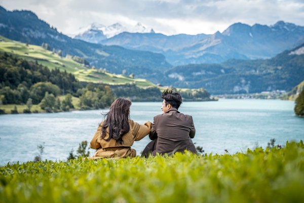 드라마 ‘사랑의 불시착’ 촬영지 스위스 룽게른 호수.