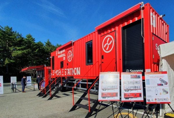 BMW 레이디스 챔피언십이 열리고 있는 LPGA 인터네셔널 부산에 마련된 씨젠의료재단의 ‘씨젠 모바일 랩’. 사진제공 | 씨젠의료재단