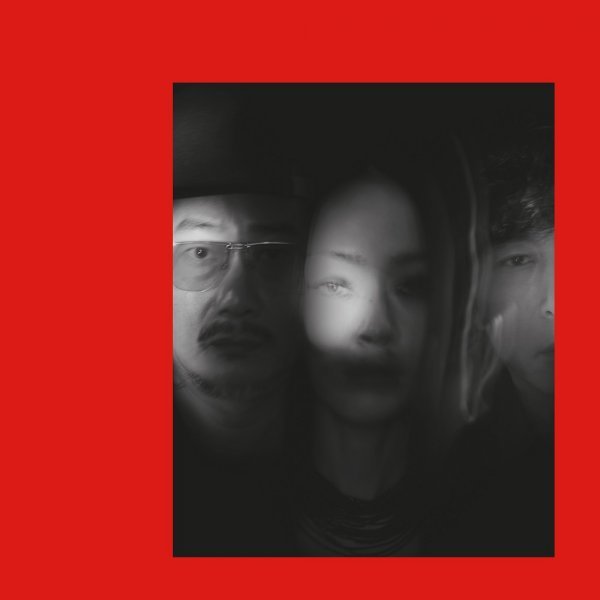 〈사진 설명: 자우림 정규 11집 커버 이미지 (사진 제공: 인터파크 엔터테인먼트)〉