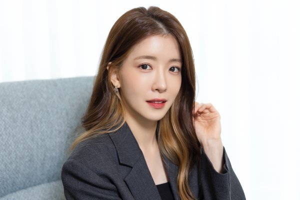 SBS 드라마 ‘너의 밤이 되어줄게’의 주역인 정인선은 “남은 3회 동안 성장에 대한 이야기를 그린다”며 “이를 통해 위로와 힐링의 메시지를 전달하고 싶다”고 기대를 당부했다. 사진제공｜에이치앤드엔터테인먼트