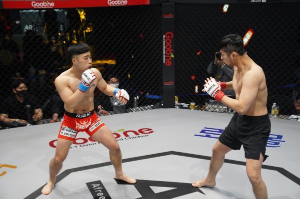 이길수(왼쪽), 손지훈. 사진제공 | 로드FC