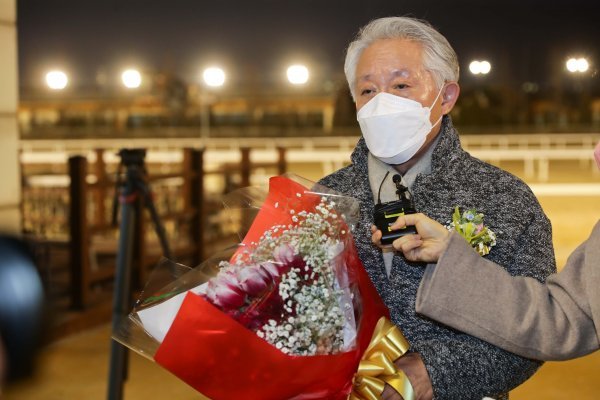 역대 3번째로 1000승 대기록을 달성한 서울경마공원 박대홍 조교사. 사진 | 한국마사회