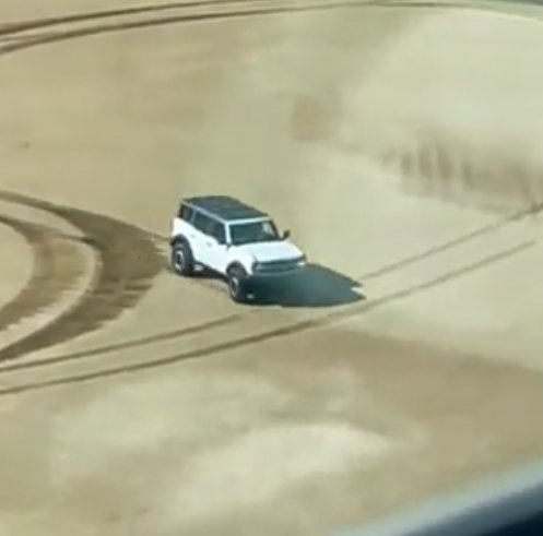 목격자 라이언 칼슨 트위터 캡처.