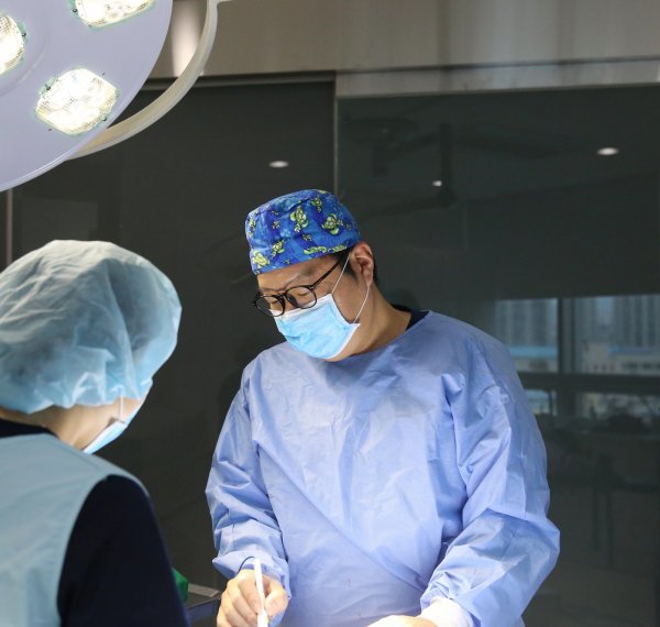 동대문 더원외과 이동원 원장