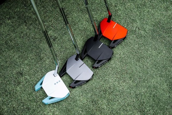 말렛 헤드 디자인에 2세대 퓨어 롤 인서트를 장착한 스파이더 GT 시리즈 퍼터. 사진제공 | 테일러메이드