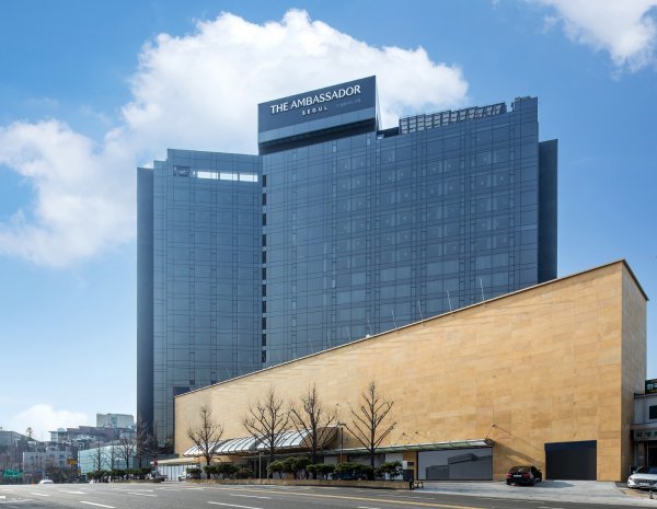 쌍용건설이 리모델링을 마친 앰배서더 서울 풀만 호텔 전경. 사진제공 | 쌍용건설