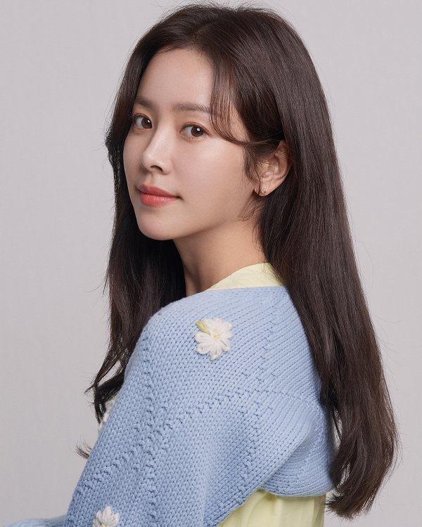 [출처: BH엔터테인먼트]