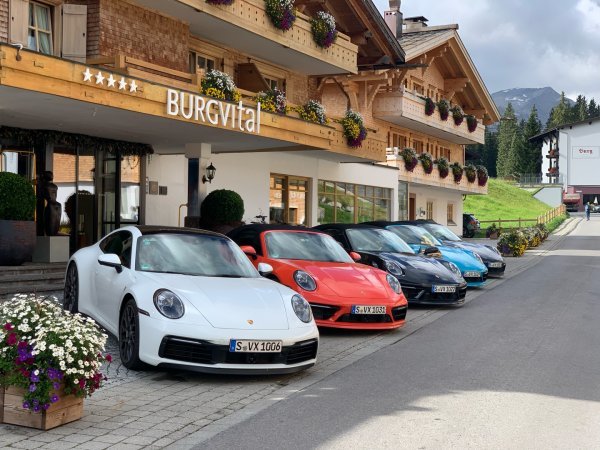 포르쉐 드라이빙 유럽 투어