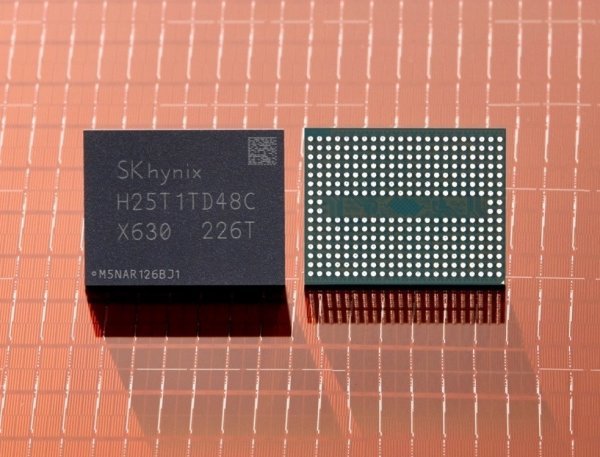 SK하이닉스가 개발한 세계 최고층 238단 4D 낸드플래시 메모리. 사진제공|SK하이닉스