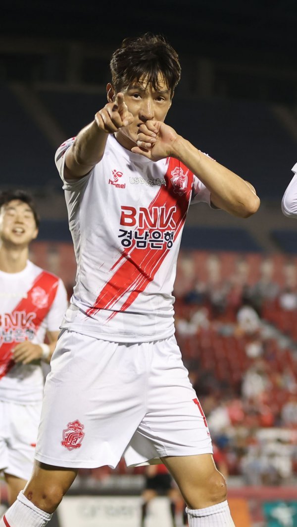 경남 고경민. 사진제공 | 한국프로축구연맹
