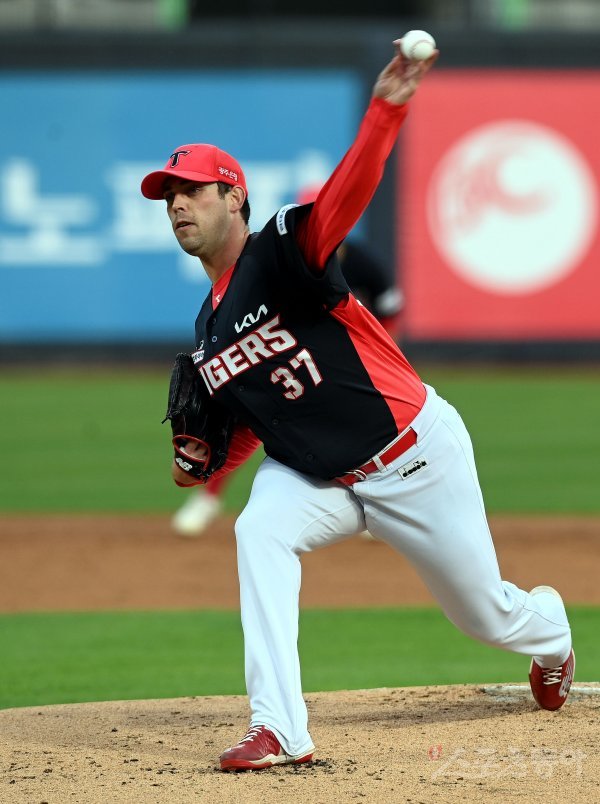 2022년 4월 27일 경기도 수원 kt위즈파크에서 ‘2022 신한은행 SOL KBO리그’ kt 투수 놀린. 수원 | 김민성 기자 marineboy@donga.com